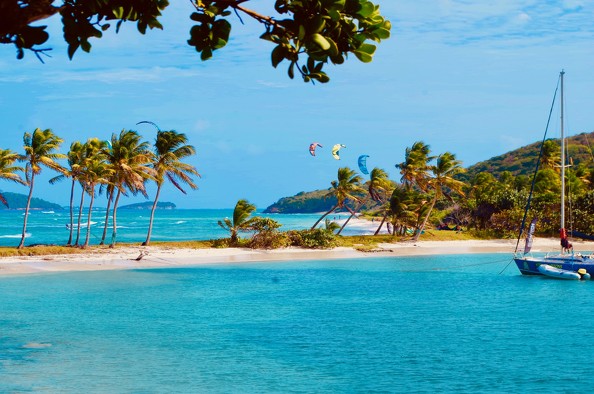Bon plan, codes promo, réduction Guadeloupe, Martinique, Guyane, la Réunion : Croisière en catamaran aux Grenadines | photo-croisiere-en-catamaran-aux-grenadines-3