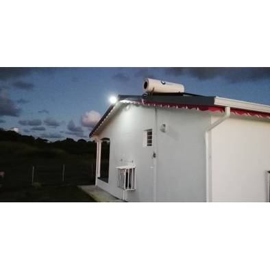 Bon plan, codes promo, réduction Guadeloupe, Martinique, Guyane, la Réunion : Eclairage solaire 20W | photo-eclairage-solaire-20w-1